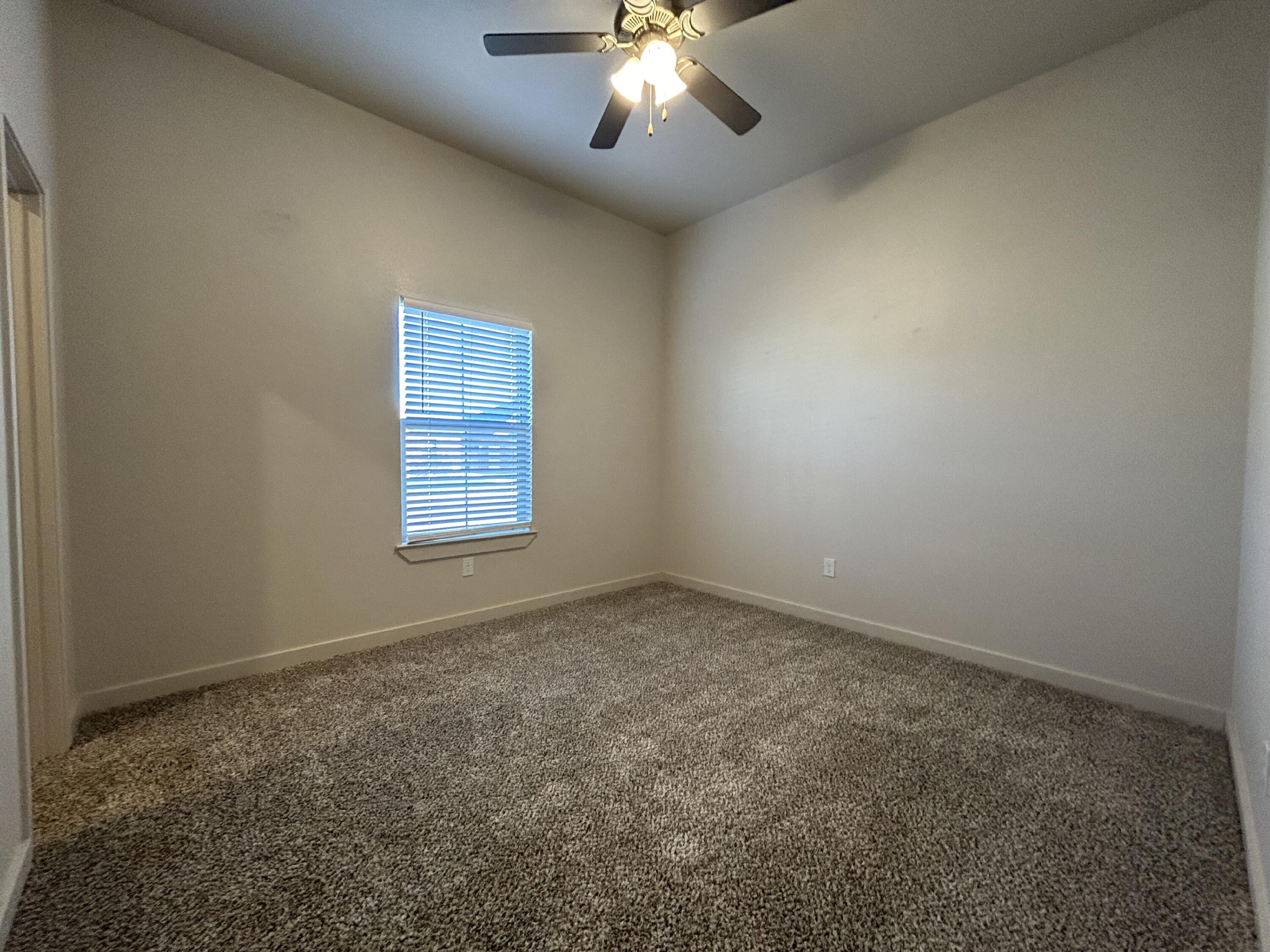 2611 135th Street Lubbock, TX 79423 - Photo 3 of 9 IMG_2510