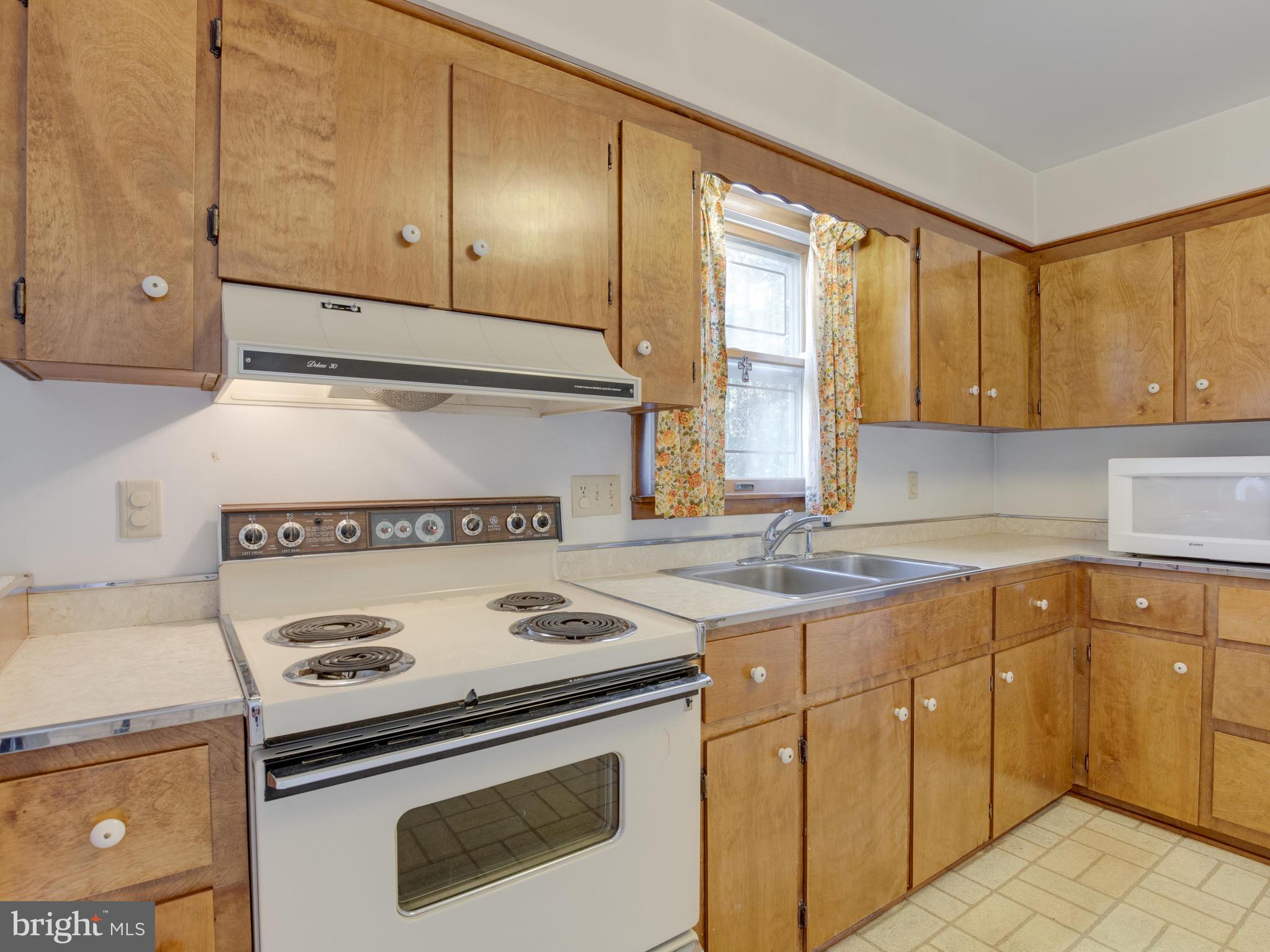 808 Andover Road Linthicum, MD 21090 - Photo 10 of 24