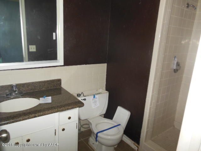5124 Benton Drive Amarillo, TX 79110 - Photo 10 of 11 master bathroom