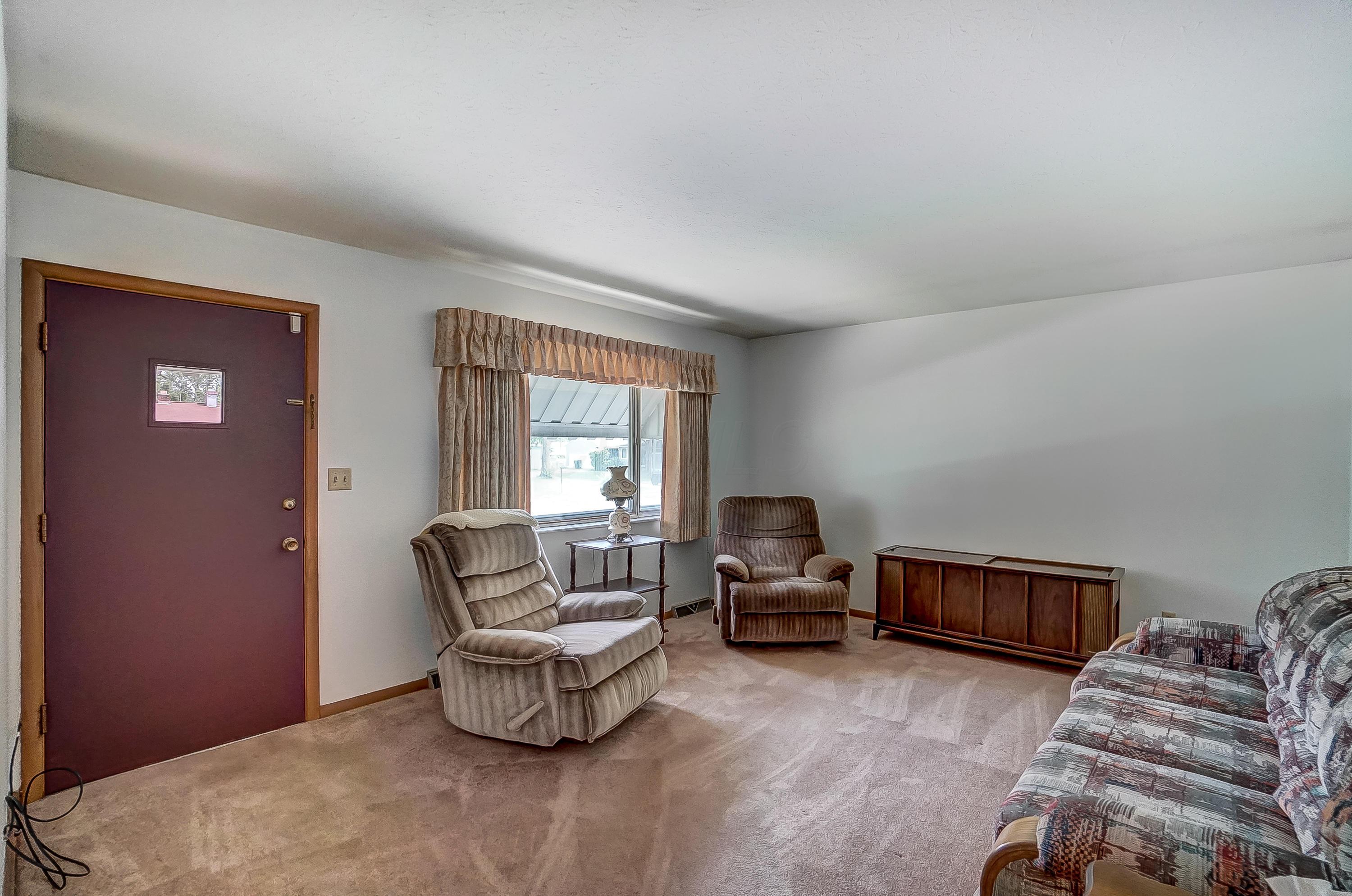 1185 Smith Road Columbus, OH 43207 - Photo 5 of 31