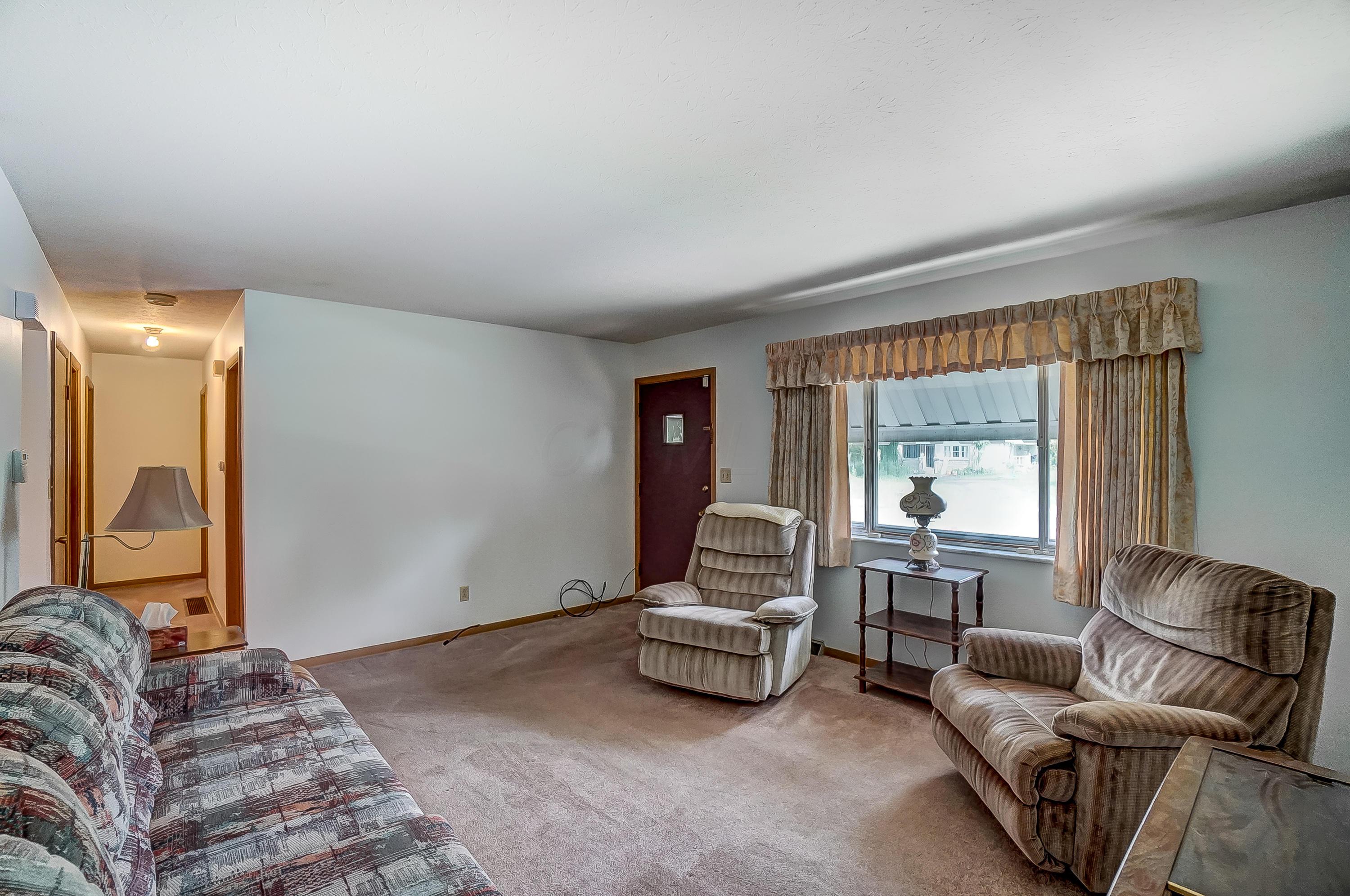 1185 Smith Road Columbus, OH 43207 - Photo 6 of 31