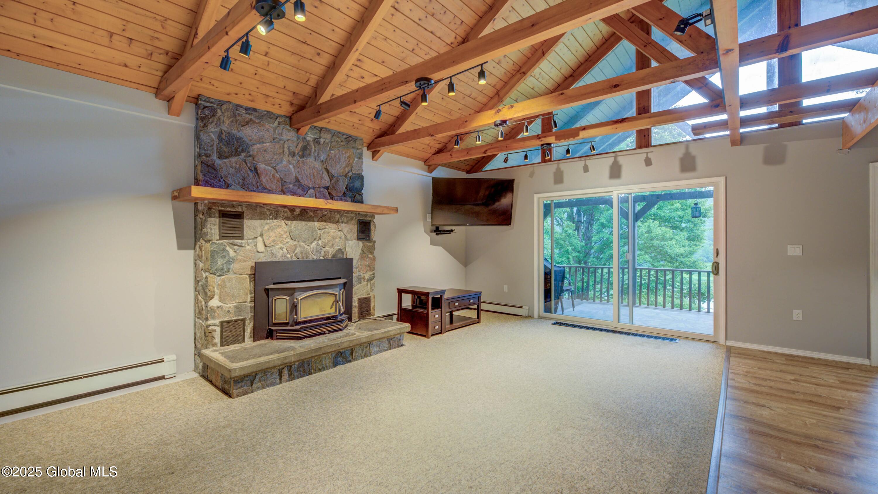 279 River Road Benson, NY 12134 - Photo 9 of 68 279 River Rd-15