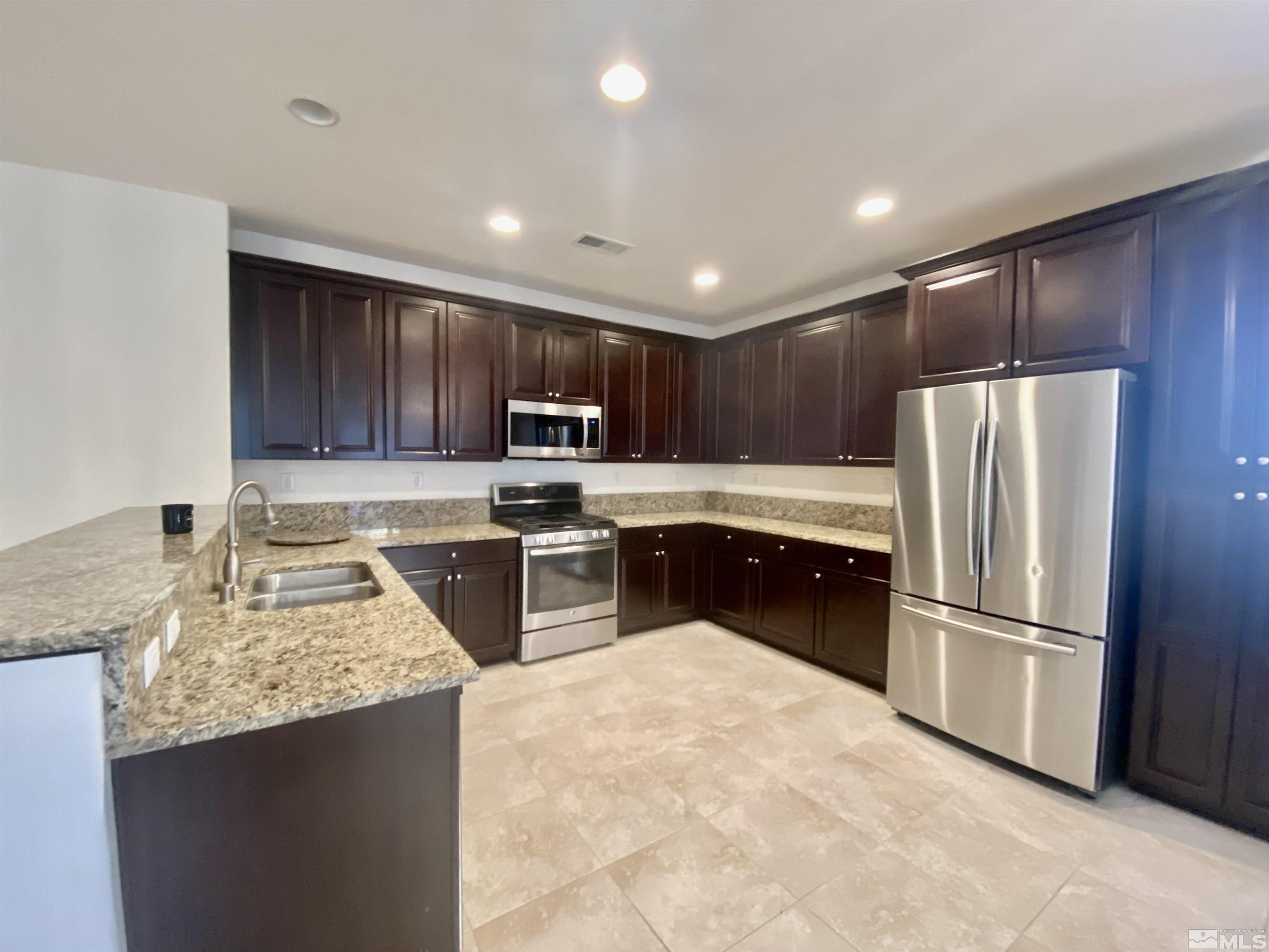 2140 Blue Oaks Drive Reno, NV 89521 - Photo 8 of 28 Photo 8