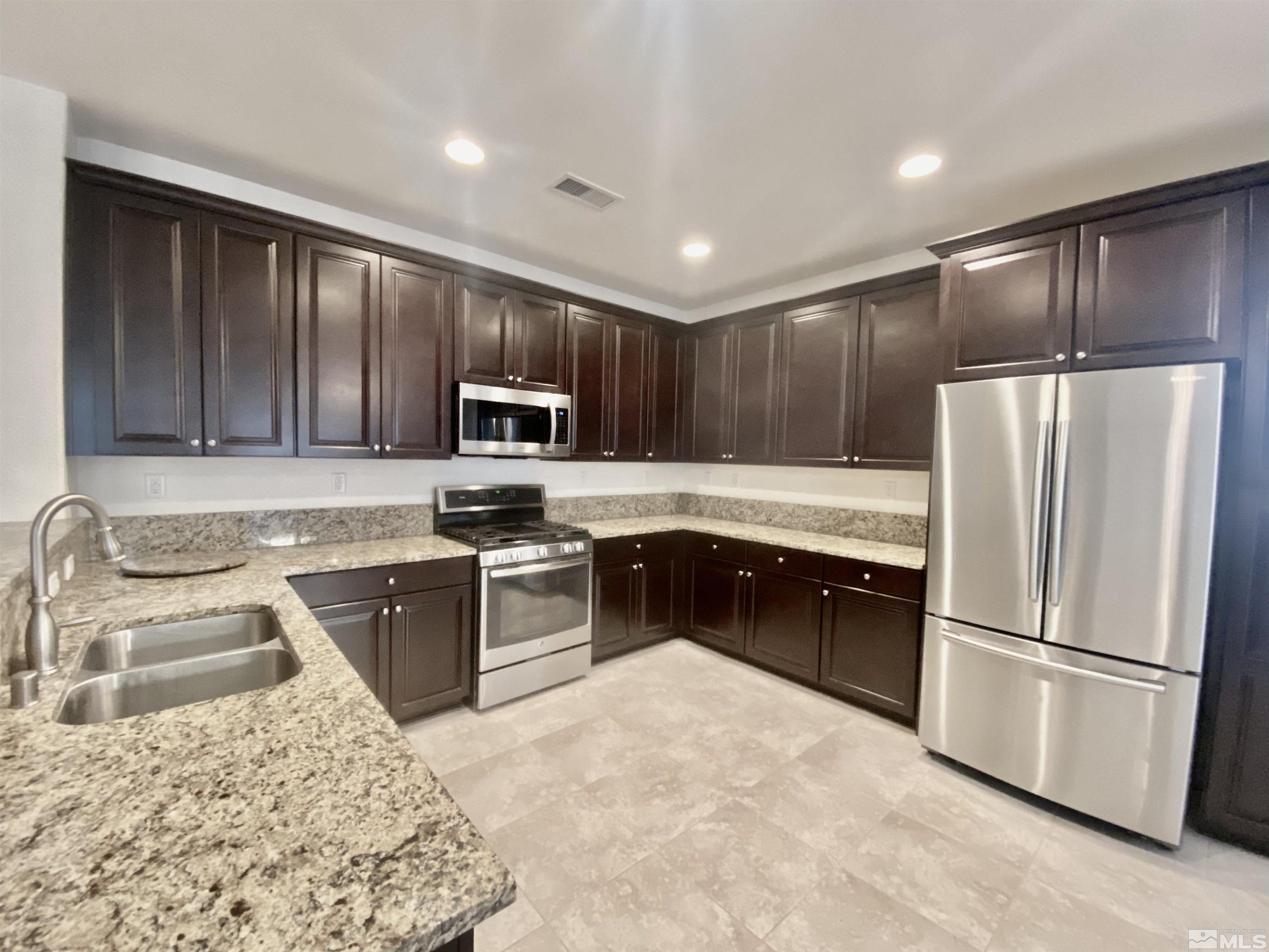 2140 Blue Oaks Drive Reno, NV 89521 - Photo 10 of 28 Photo 10
