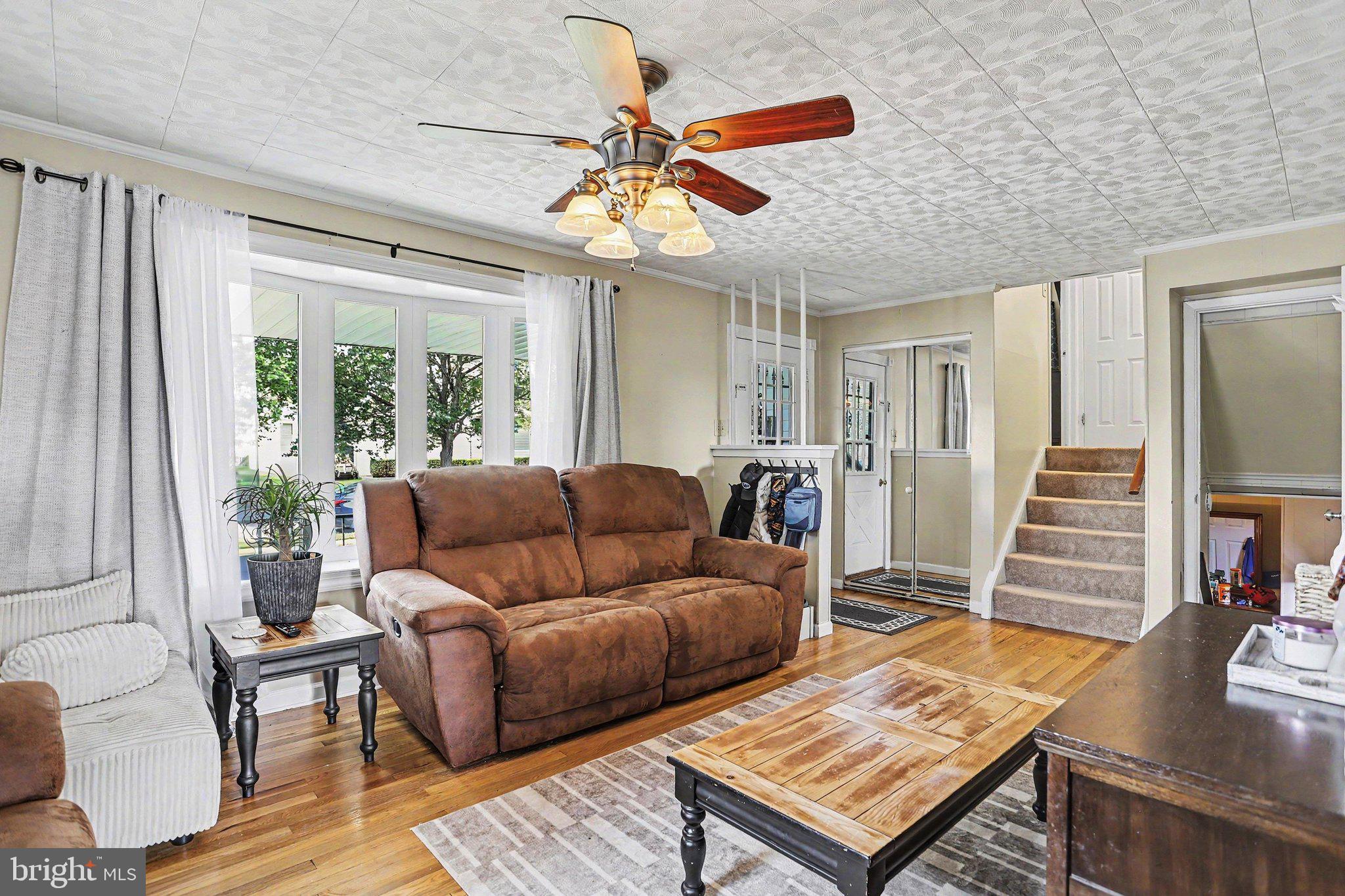 756 Fireside Road York, PA 17404 - Photo 6 of 29 Inviting living space with natural light.