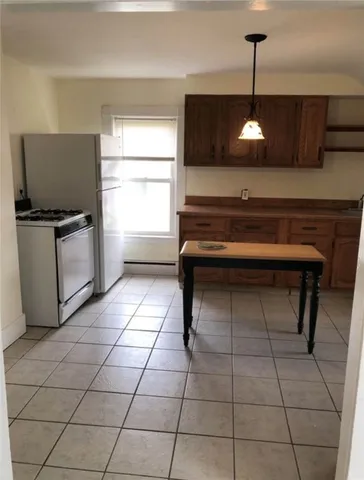 $1,200 | 6 Oak Street, Smithfield, RI 02917