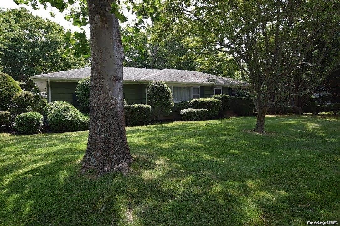71 North Howells Point Road Bellport, NY 11713 - Photo 1 of 1