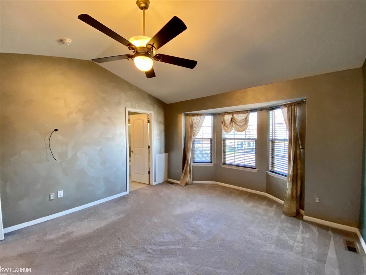 2761 Eastern Avenue Rochester Hills, MI 48307 - Photo 23 of 36