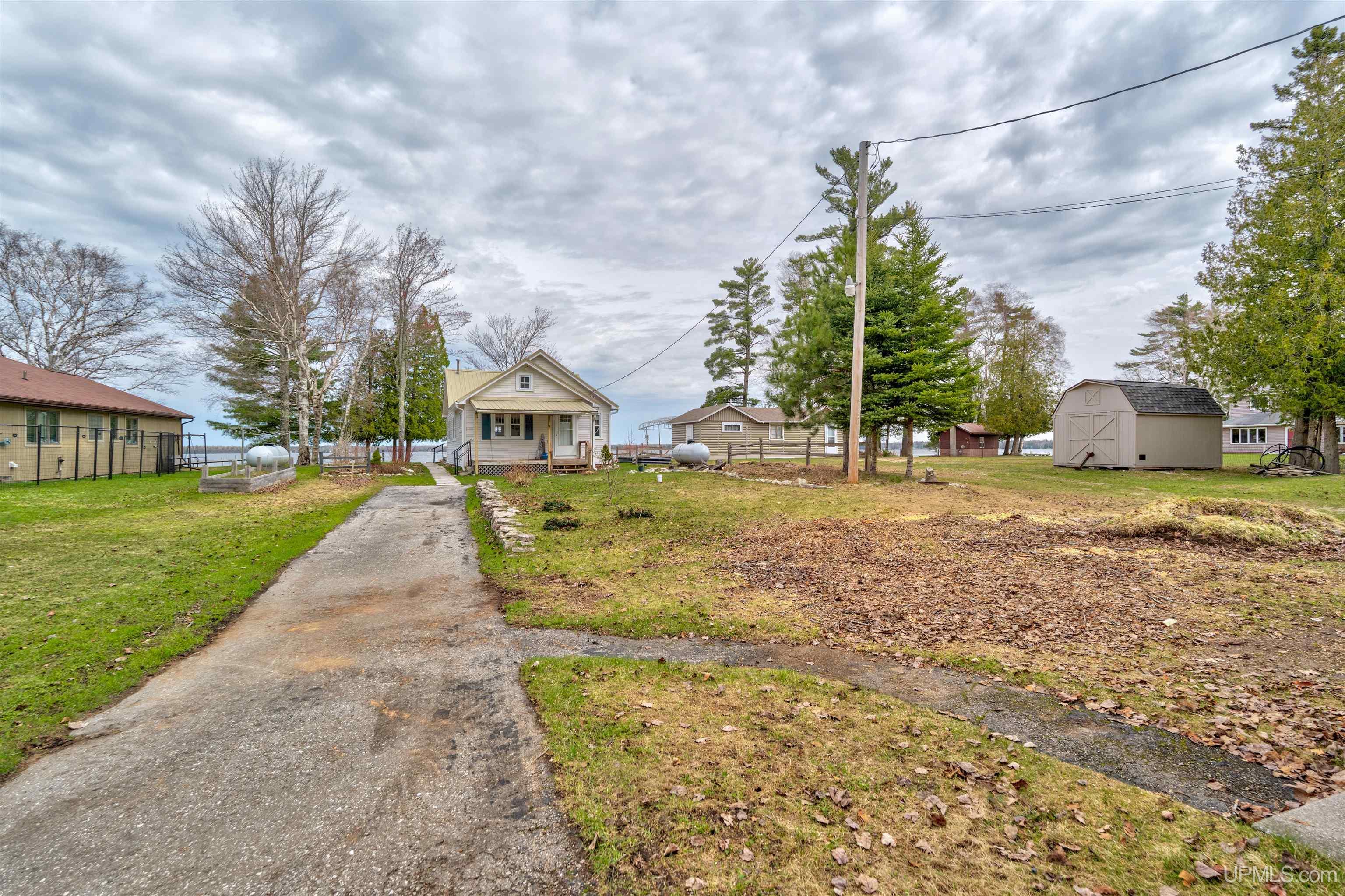 546 West Gulliver Lake Road Gulliver, MI 49840 - Photo 47 of 59