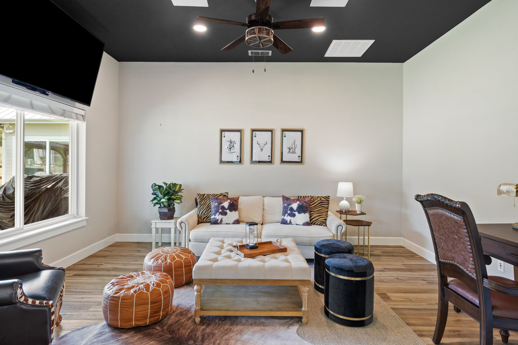 4607 R O Drive Spicewood, TX 78669 - Photo 17 of 40 a living room with furniture