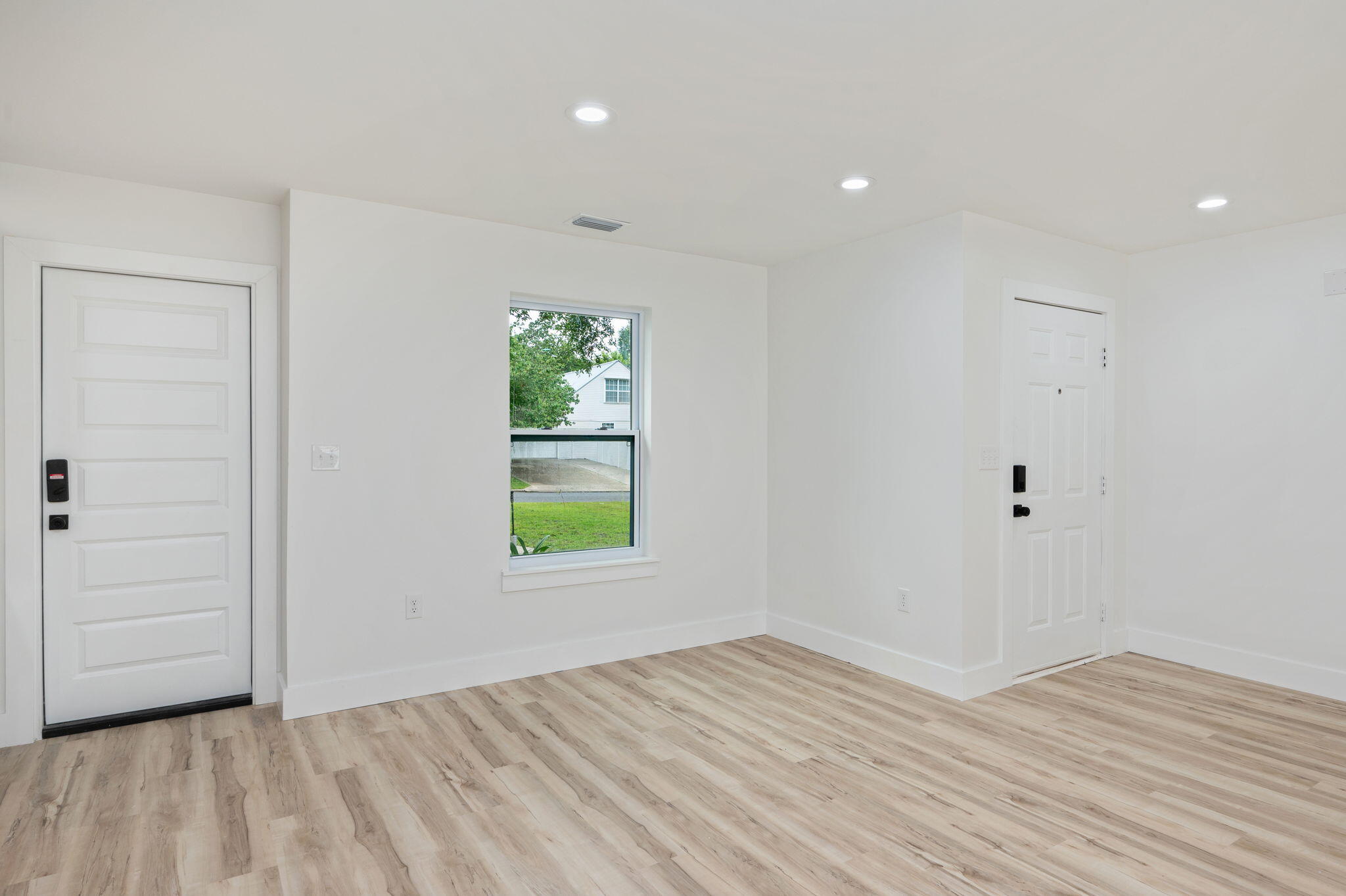 135 Nicole Lane Crestview, FL 32539 - Photo 12 of 54 10-web-or-mls-135-nicole-ln