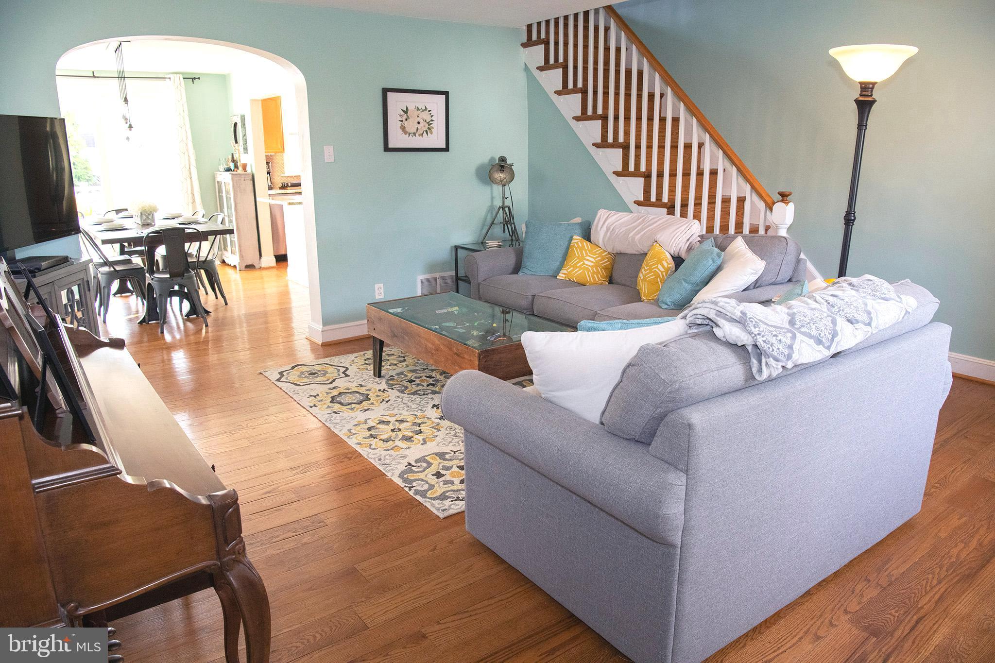 46 Woodbine Road Havertown, PA 19083 - Photo 3 of 32 Cheerful Living Room