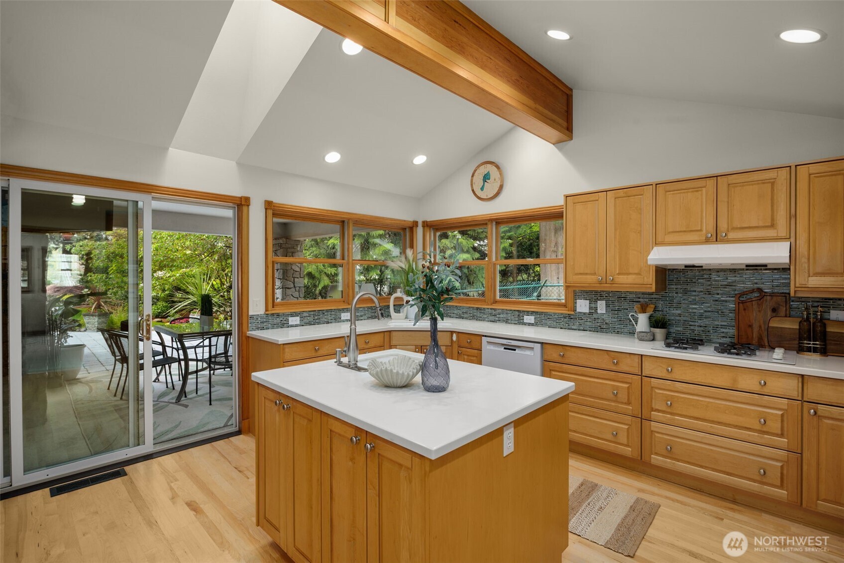 3718 South 334th Street Federal Way, WA 98001 - Photo 11 of 40