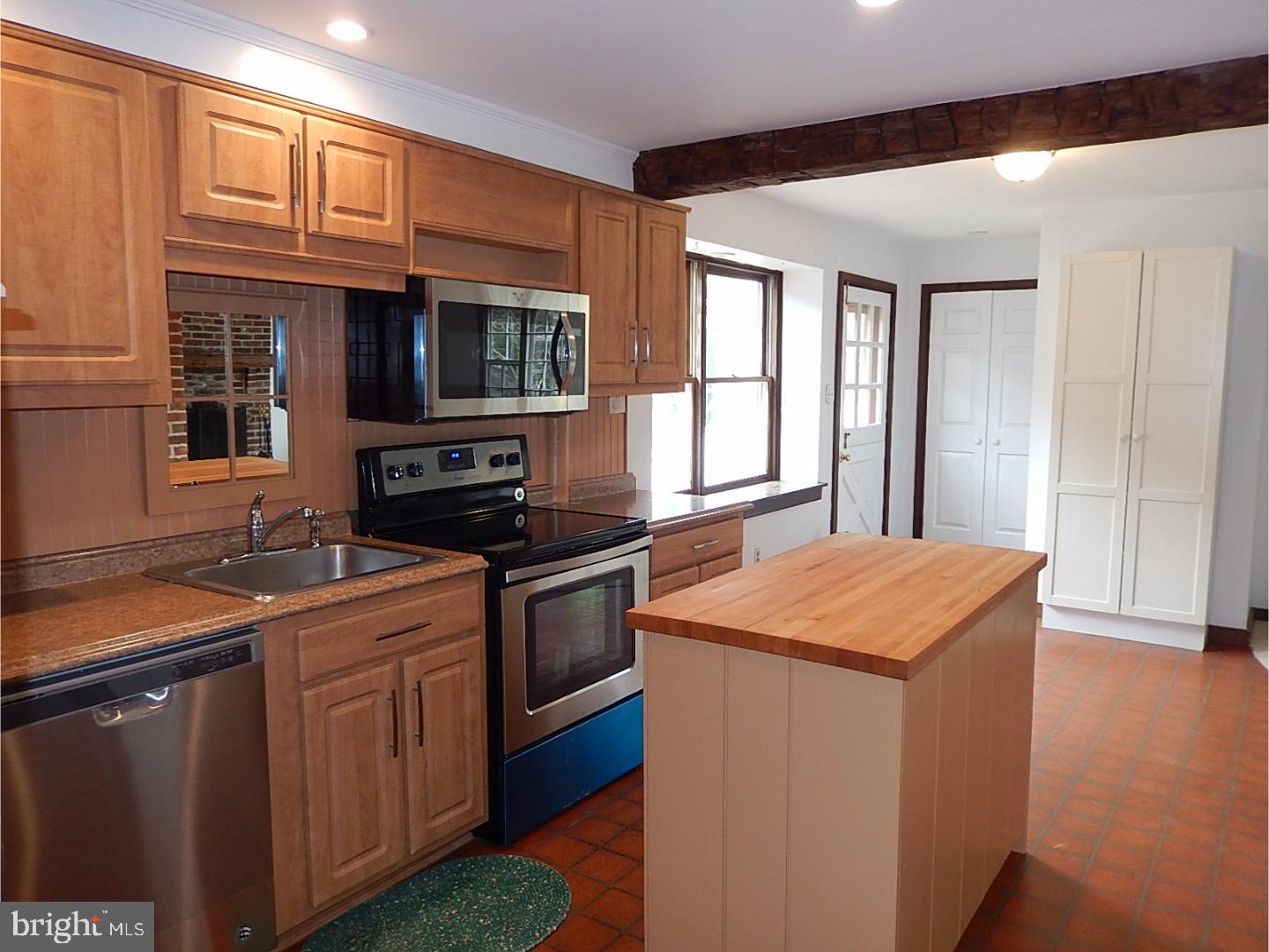 104 Valley View Road Media, PA 19063 - Photo 8 of 20