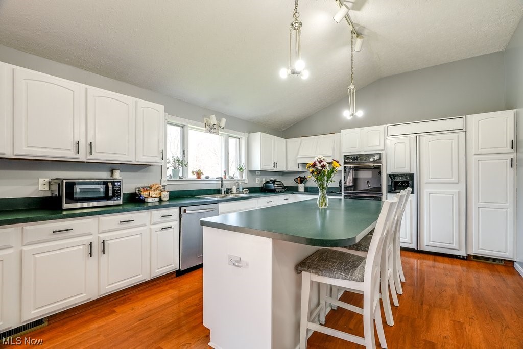 1020 Ledge Road Macedonia, OH 44056 - Photo 9 of 28 Gallery Image 9