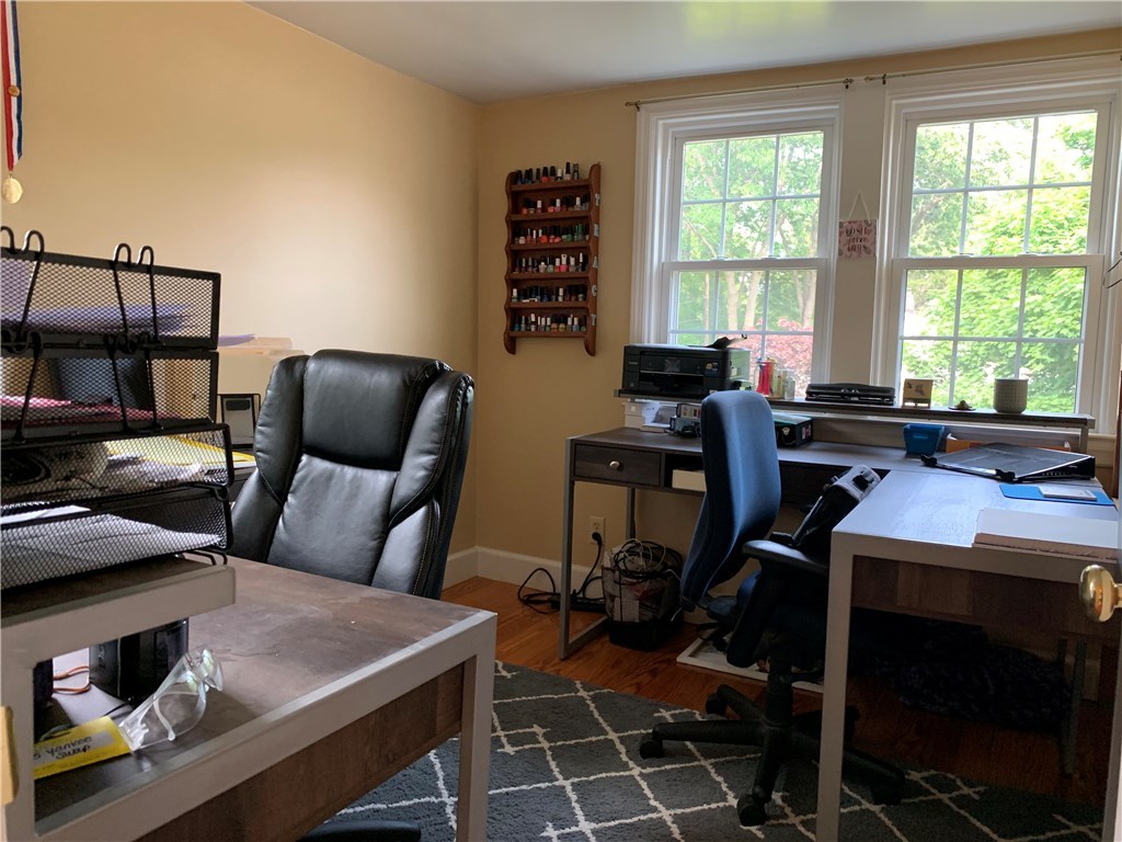 224 Nausauket Road Warwick, RI 02886 - Photo 13 of 18