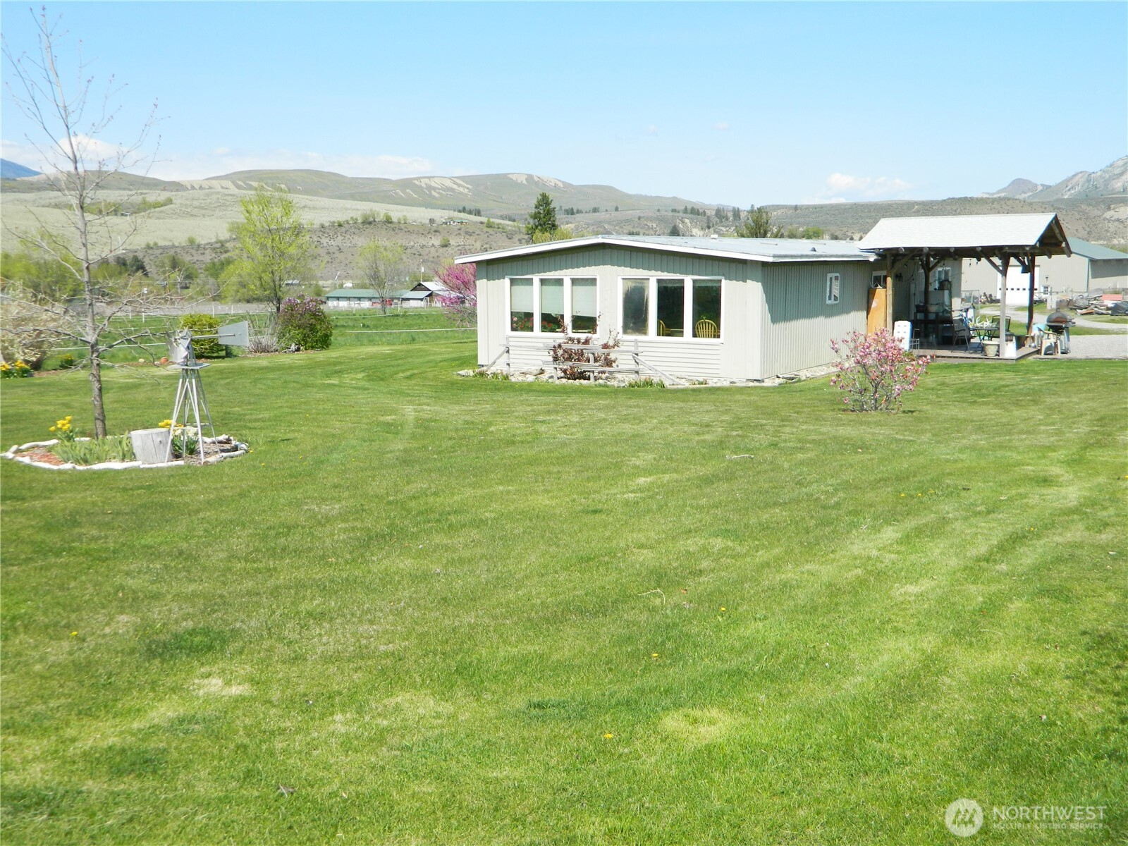 116 Clarkston Mill Road Tonasket, WA 98855 - Photo 1 of 19 Gallery Image 1