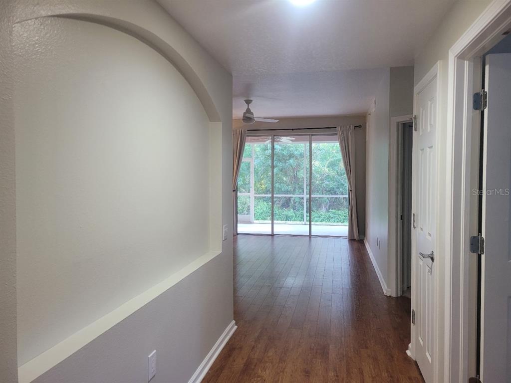 820 Lantern Way, Unit 101 Clearwater, FL 33765 - Photo 7 of 45