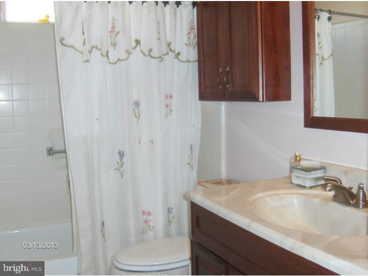30 Stratford Road Southampton, NJ 08088 - Photo 18 of 22 Bathroom