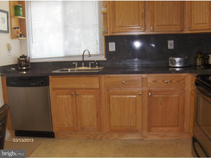 30 Stratford Road Southampton, NJ 08088 - Photo 8 of 22 Kitchen