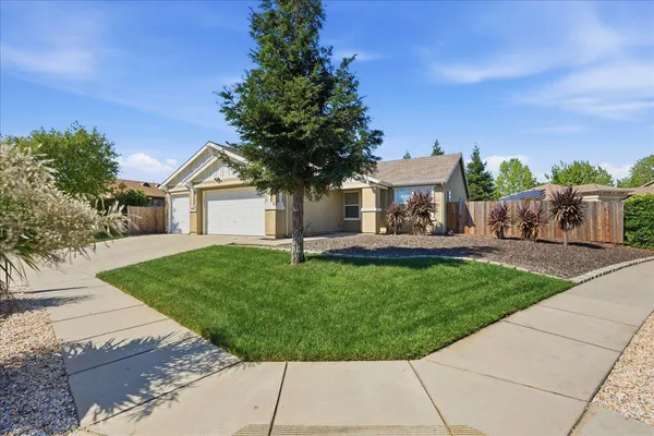 $462,500 | 1452 Claridge Court, Plumas Lake, CA 95961