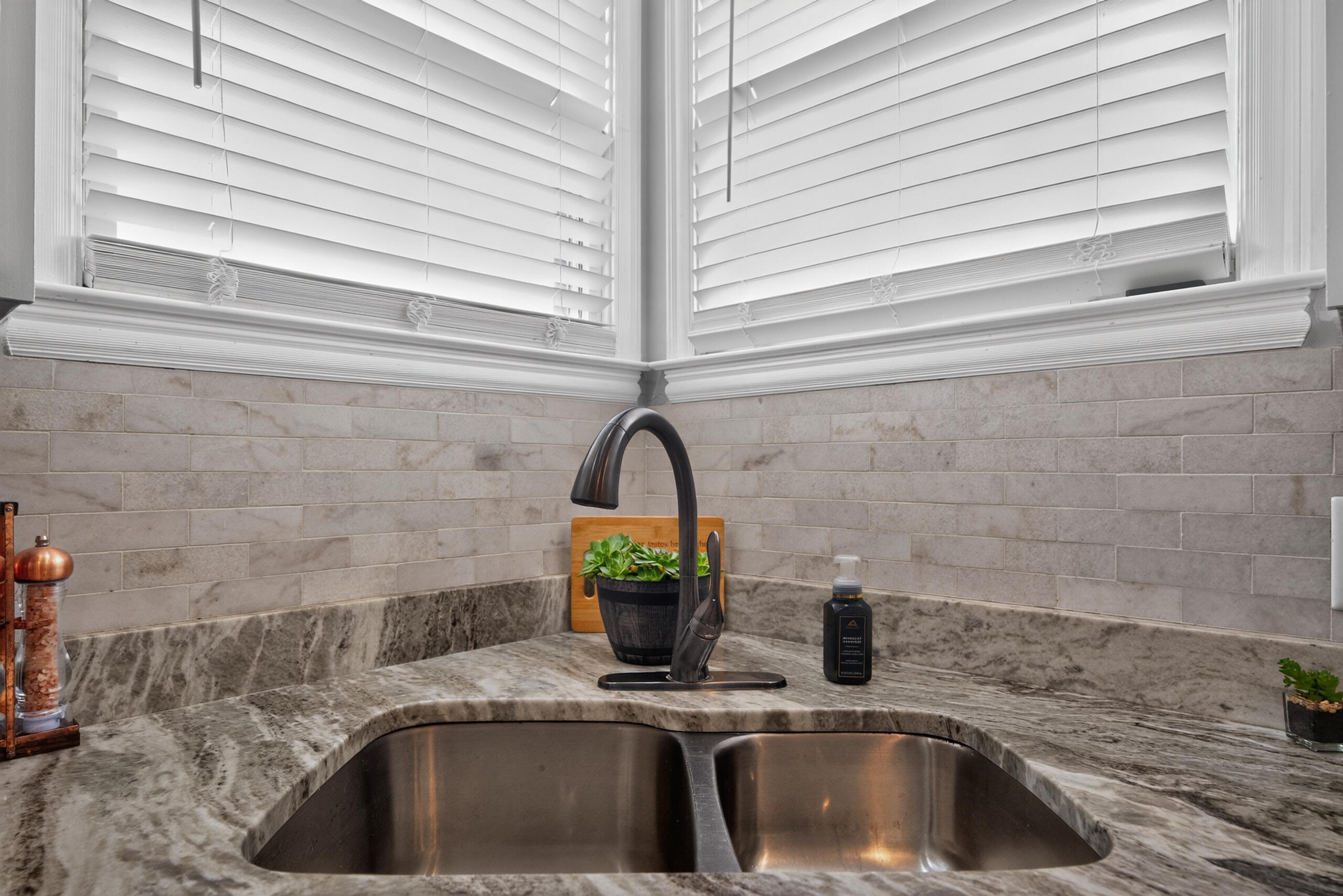 217 Wades Mill Road Winchester, KY 40391 - Photo 12 of 66 kitchen
