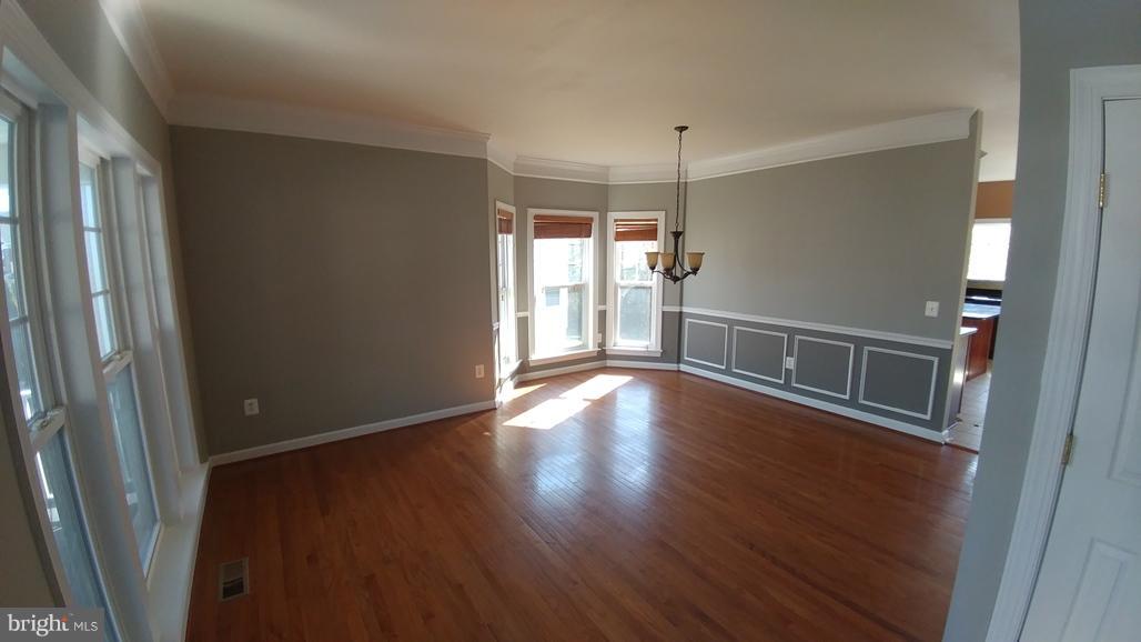 4283 Meyers Road Triangle, VA 22172 - Photo 2 of 21 Dining Room