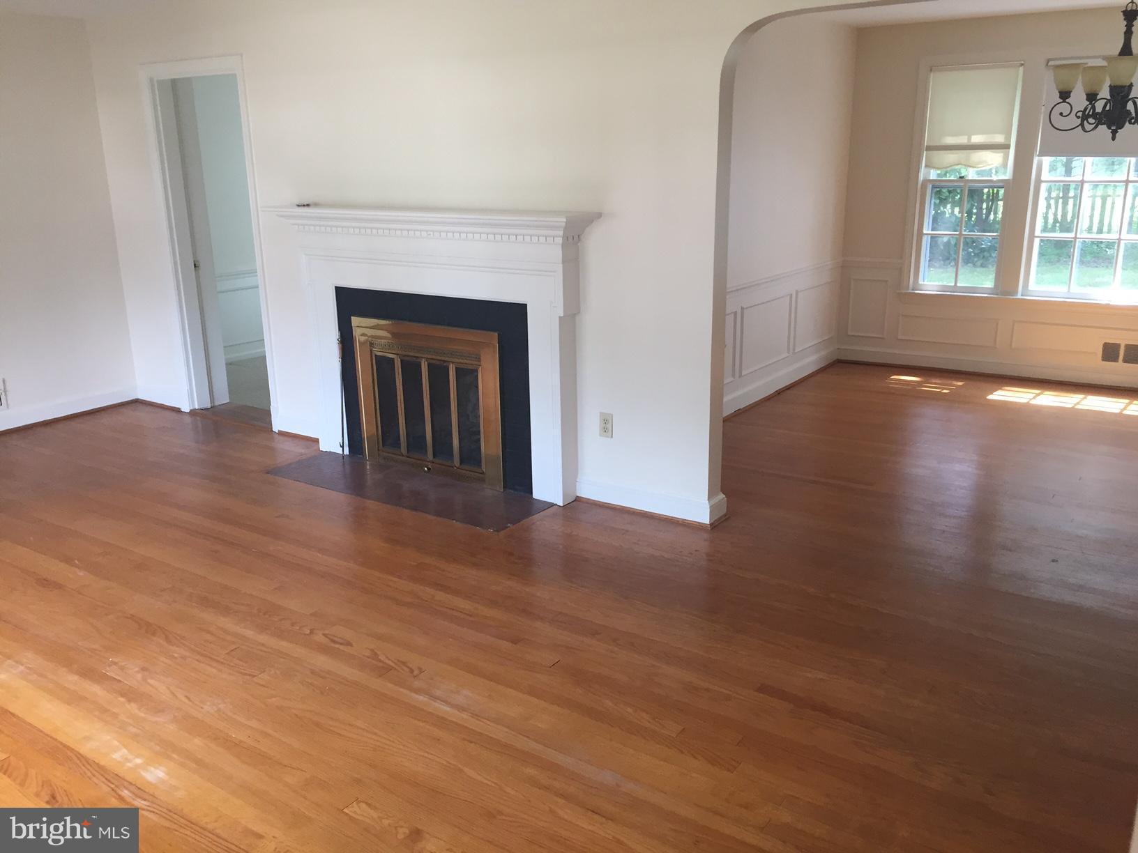 5602 Pollard Road Bethesda, MD 20816 - Photo 5 of 23 Living Room