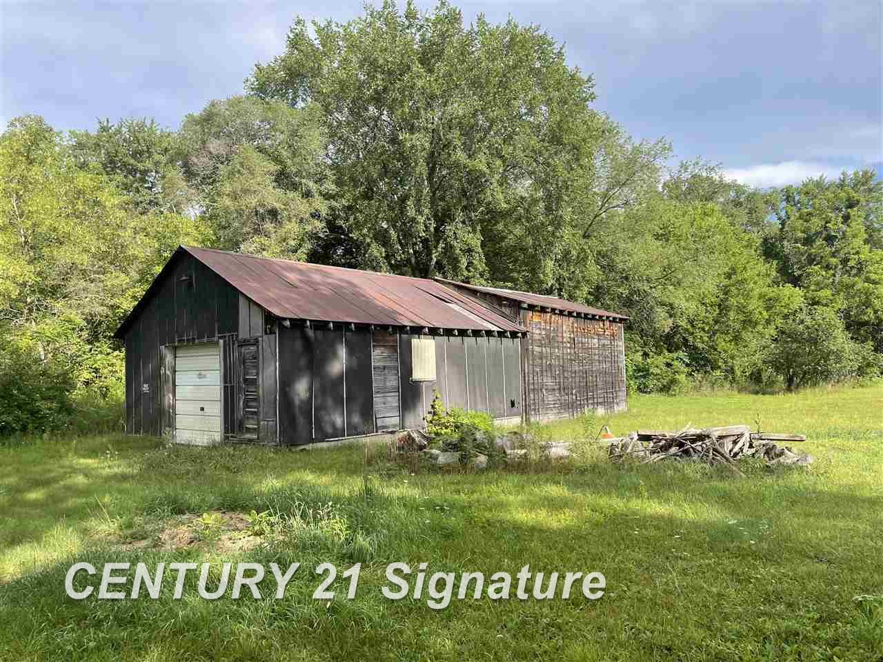 8318 West Frances Road Flushing, MI 48433 - Photo 3 of 4