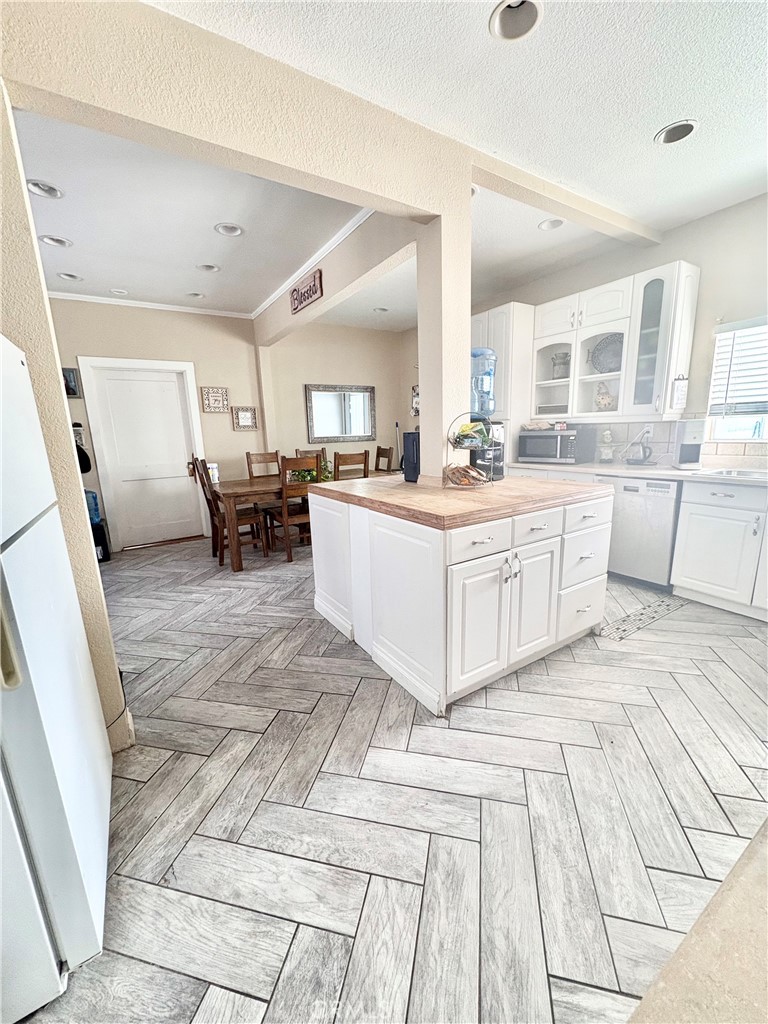 13331 Holly Street Trona, CA 93562 - Photo 17 of 29