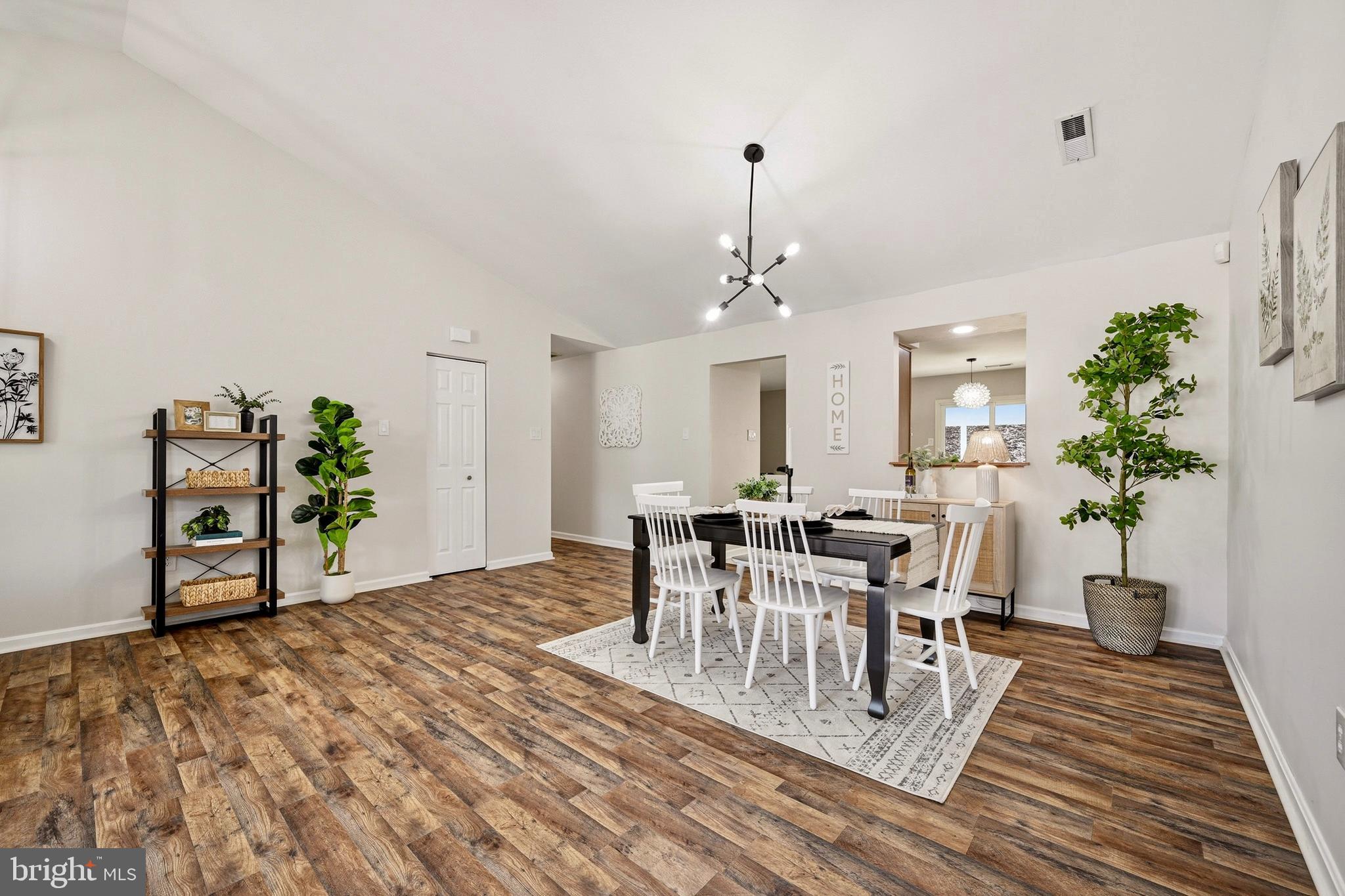 9526 Hallhurst Road Baltimore, MD 21236 - Photo 12 of 50