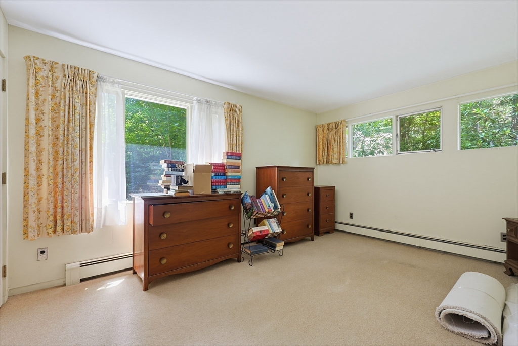 37 Oxbow Road Wayland, MA 01778 - Photo 14 of 20