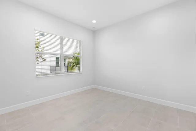 $3,800 | 5709 Bristlecone Cmns, Westlake, FL 33470