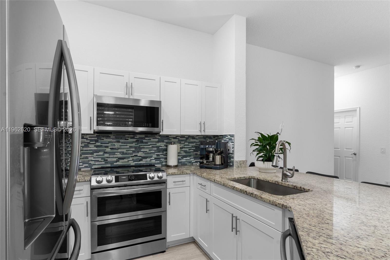 625 Bald Cypress Road Weston, FL 33327 - Photo 15 of 39