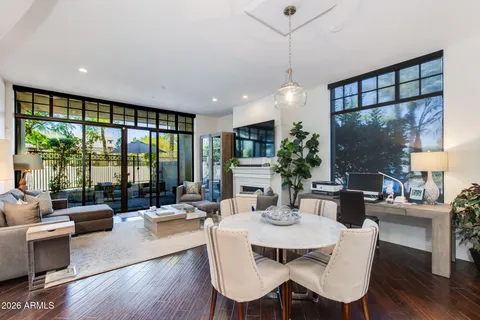 $895,000 | 8 Biltmore Estate, Unit 114, Phoenix, AZ 85016