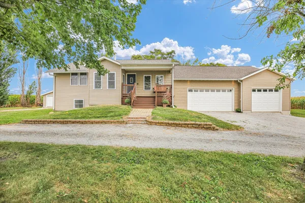 $440,000 | 730 East Co Road 750 North, Tuscola, IL 61953