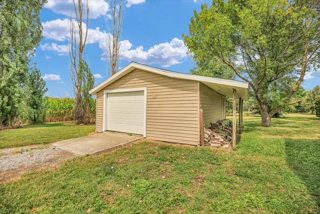 $450,000 | 730 East Co Road 750 North, Tuscola, IL 61953