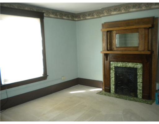 420 Deer Lane Rochester, PA 15074 - Photo 5 of 8 Living Room.