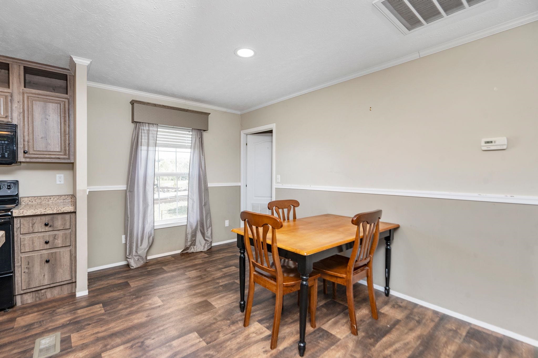 2065 Cecil Wampler Road Mount Crawford, VA 22841 - Photo 6 of 16 Gallery Image 6