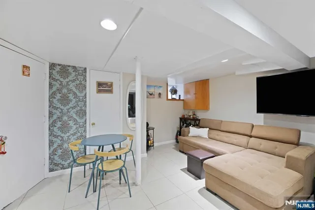 $3,600 | 10 Trinity Place, Kearny, NJ 07032