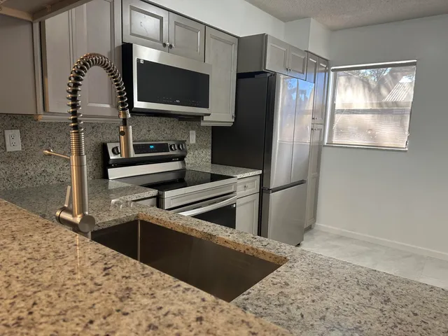 $2,500 | 3130 Millwood Terrace, Unit 1130, Boca Raton, FL 33431