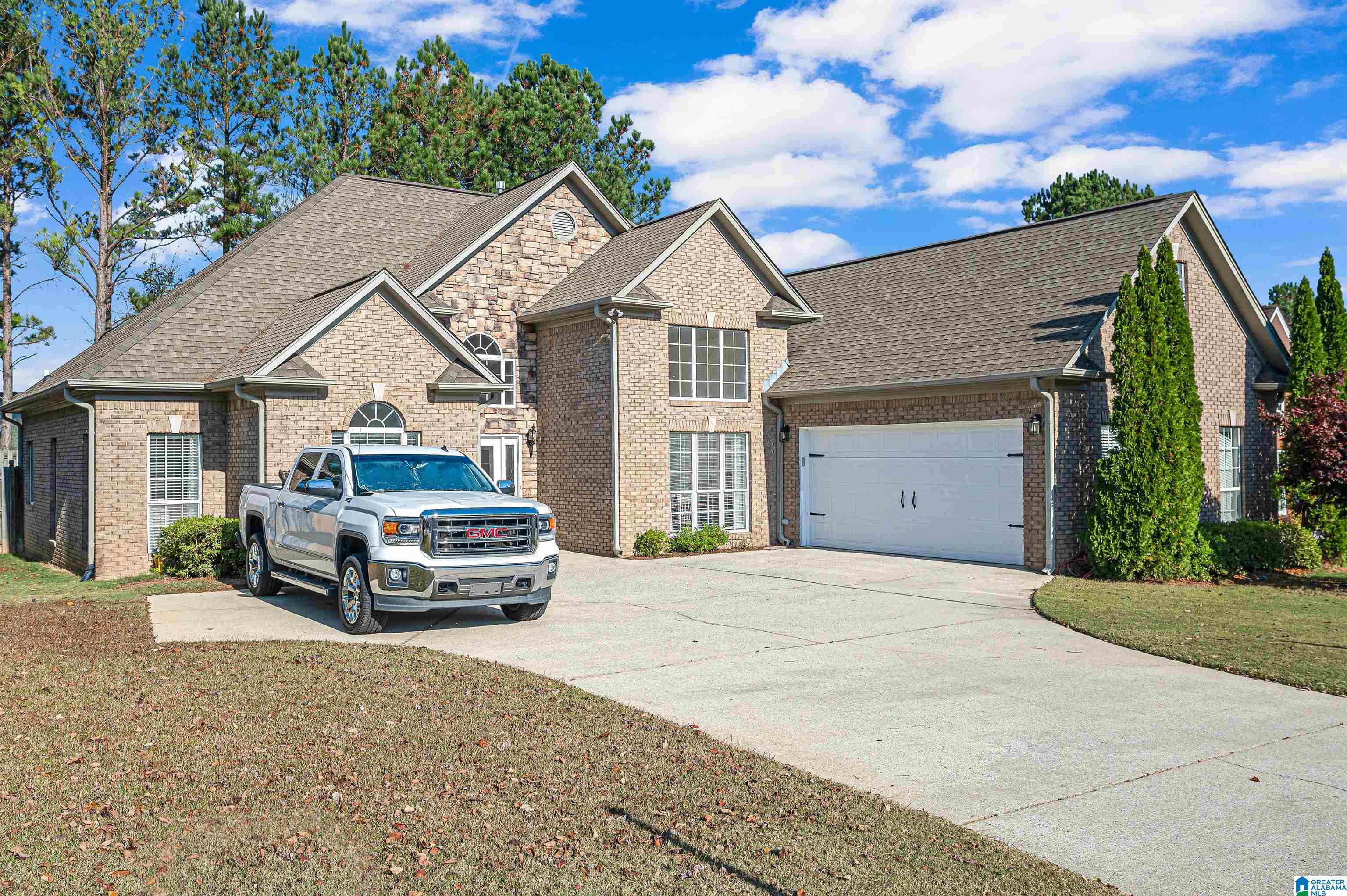 339 Wixford Trace Alabaster, AL 35007 - Photo 2 of 44