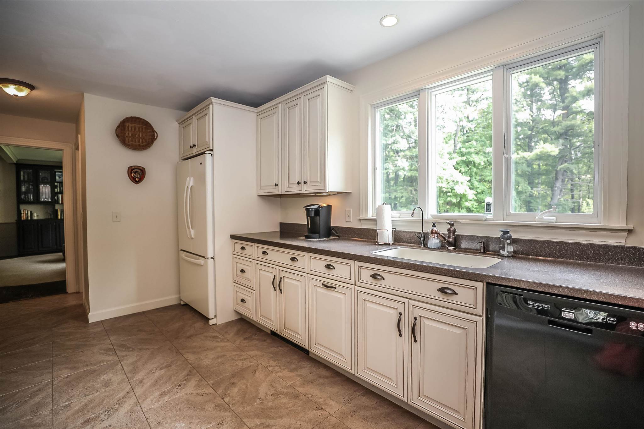 254 Curtis Farm Road Wilton, NH 03086 - Photo 11 of 40