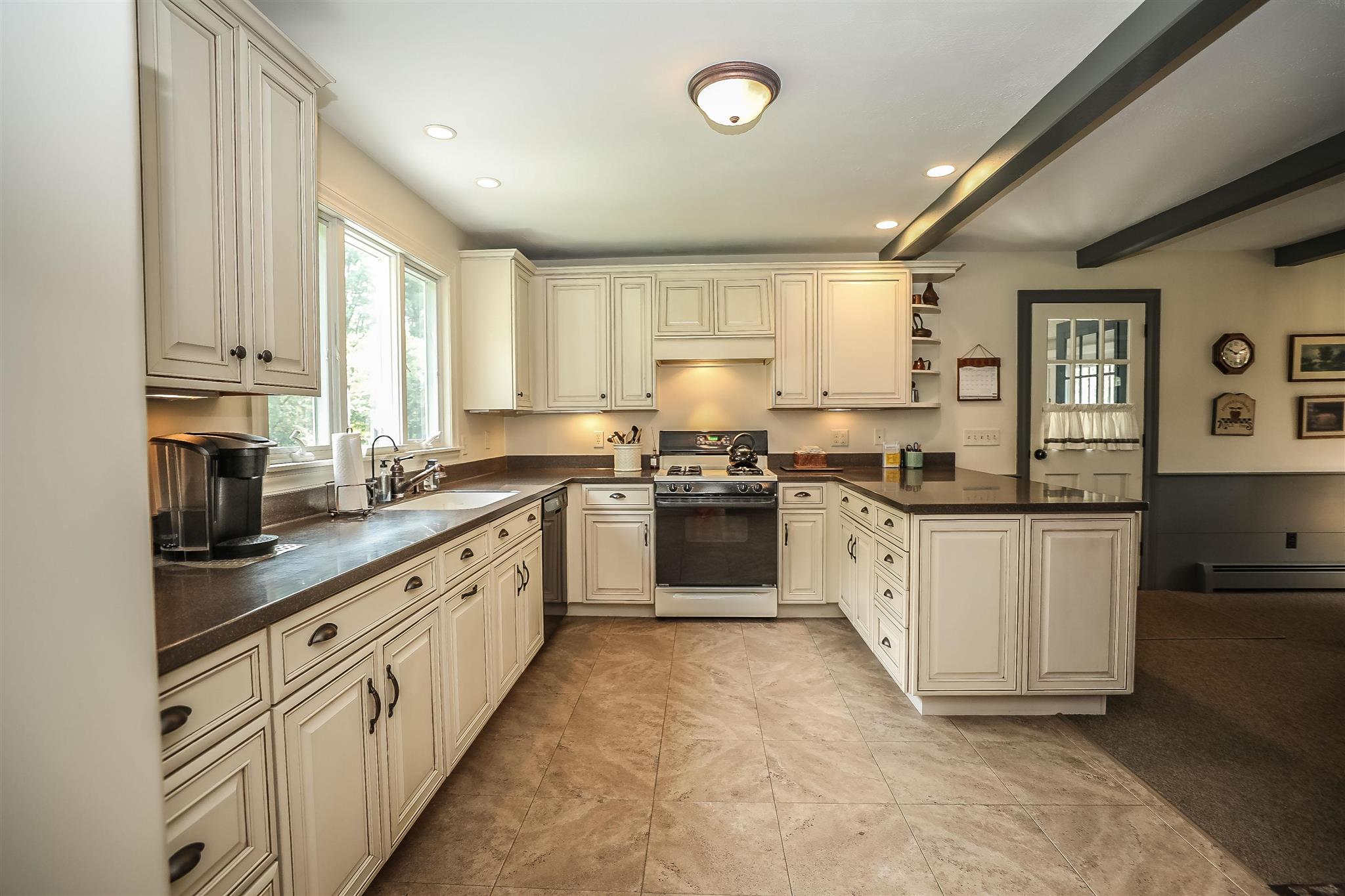 254 Curtis Farm Road Wilton, NH 03086 - Photo 12 of 40