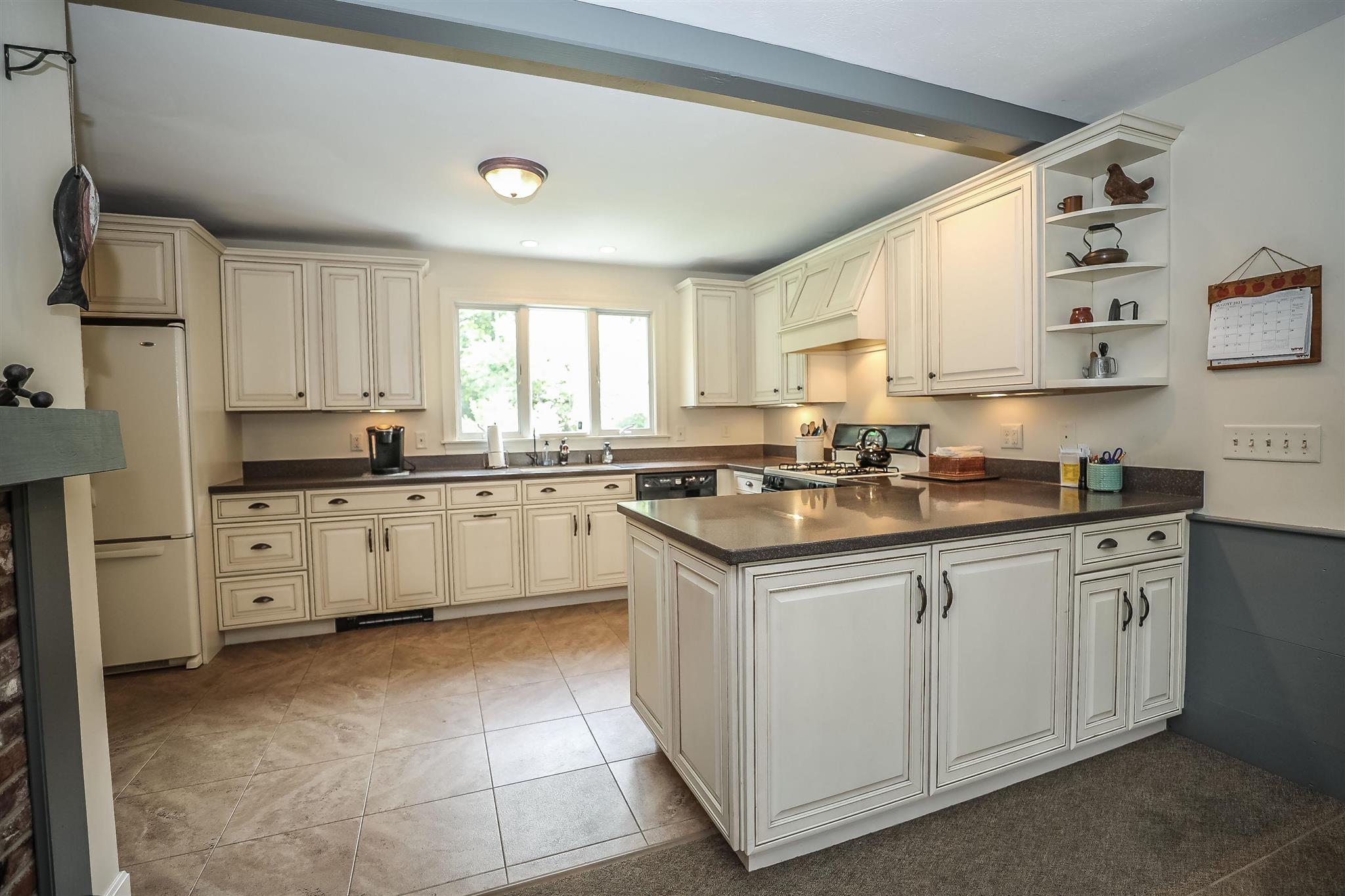 254 Curtis Farm Road Wilton, NH 03086 - Photo 9 of 40
