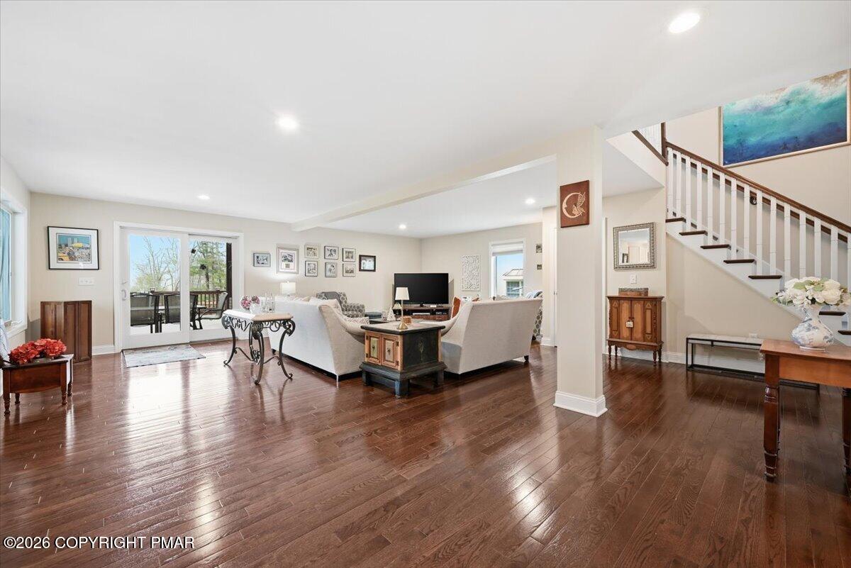 111 Spinnler Point Road Tafton, PA 18464 - Photo 32 of 148 033-035_DSC_3937