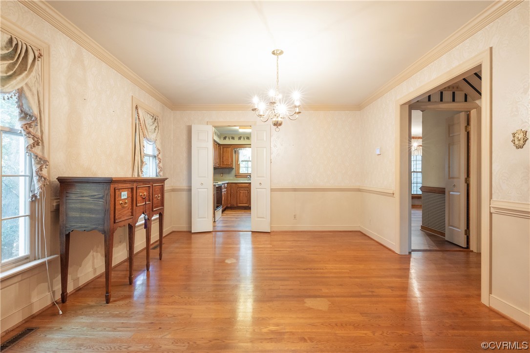 341 Rossmere Drive Midlothian, VA 23114 - Photo 17 of 35 a view of a interior of the house