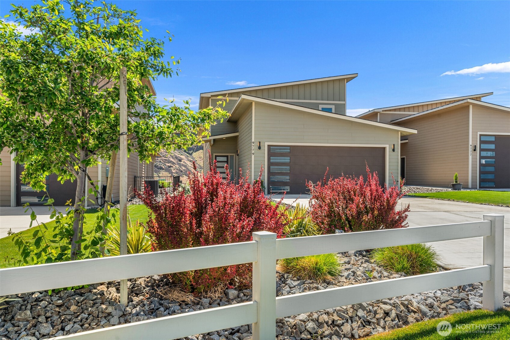 9779 Ridgeview Drive Northwest Quincy, WA 98848 - Photo 3 of 40