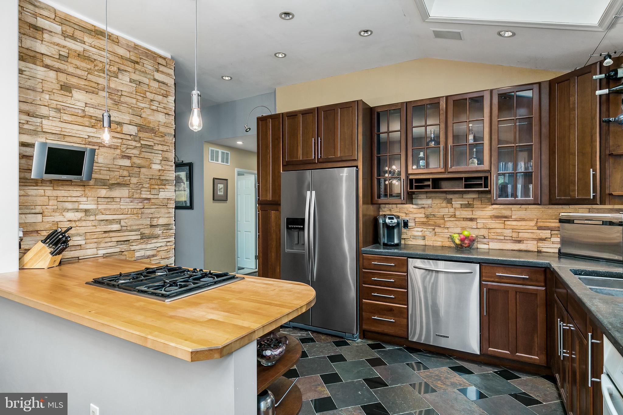 827 Richard Road Cherry Hill, NJ 08034 - Photo 13 of 37 Gallery Image 13