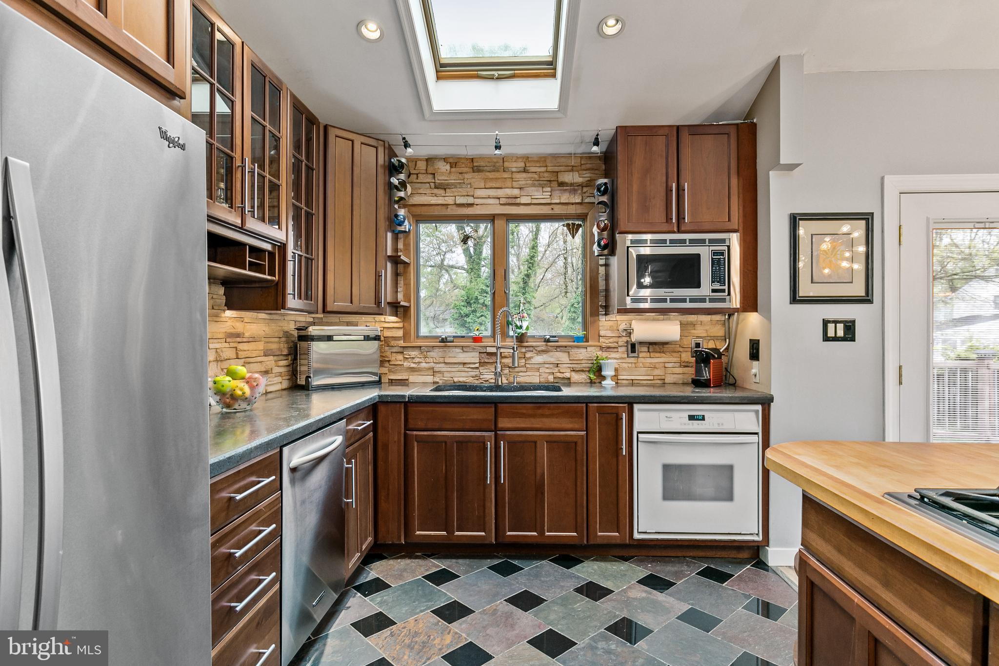 827 Richard Road Cherry Hill, NJ 08034 - Photo 15 of 37 Gallery Image 15